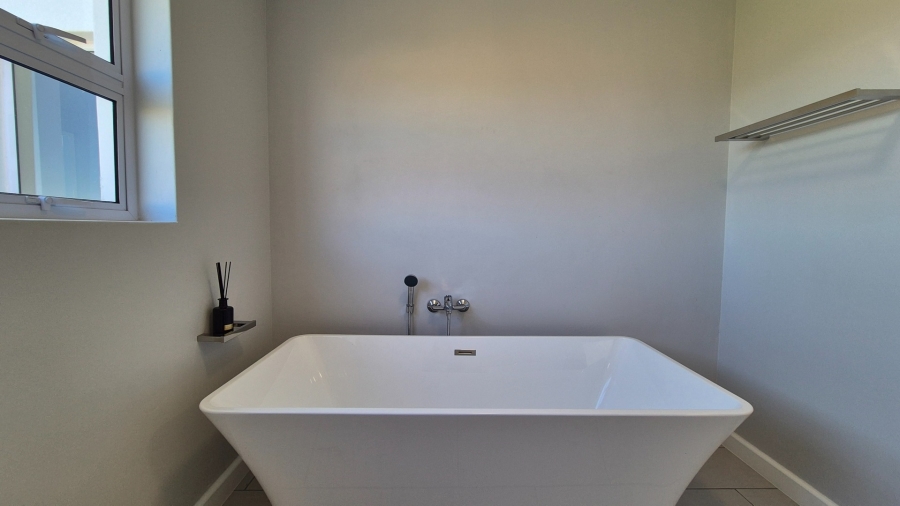 3 Bedroom Property for Sale in Country Club Western Cape